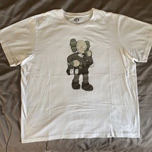 MENS WHIT KAWS TEE